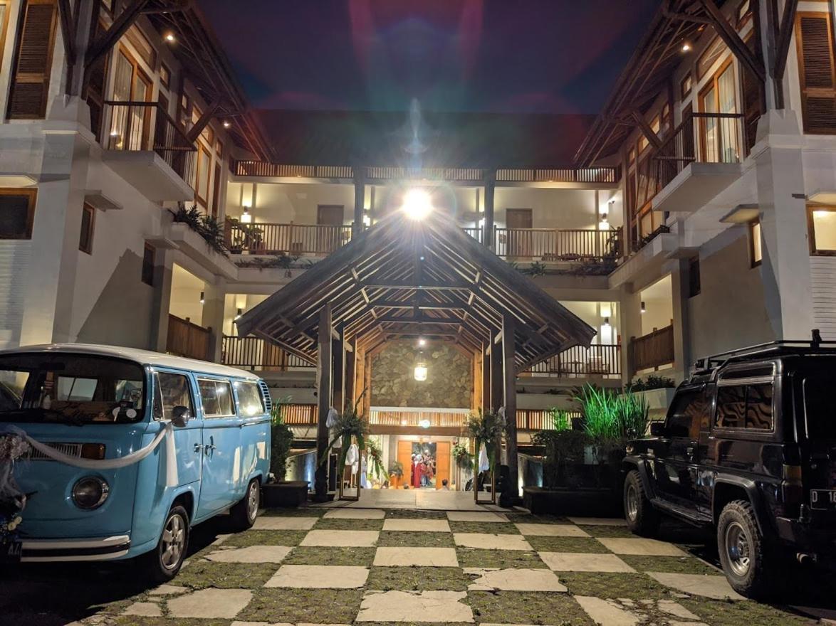 Villa Damar Boutique Hotel Bandung Eksteriør bilde