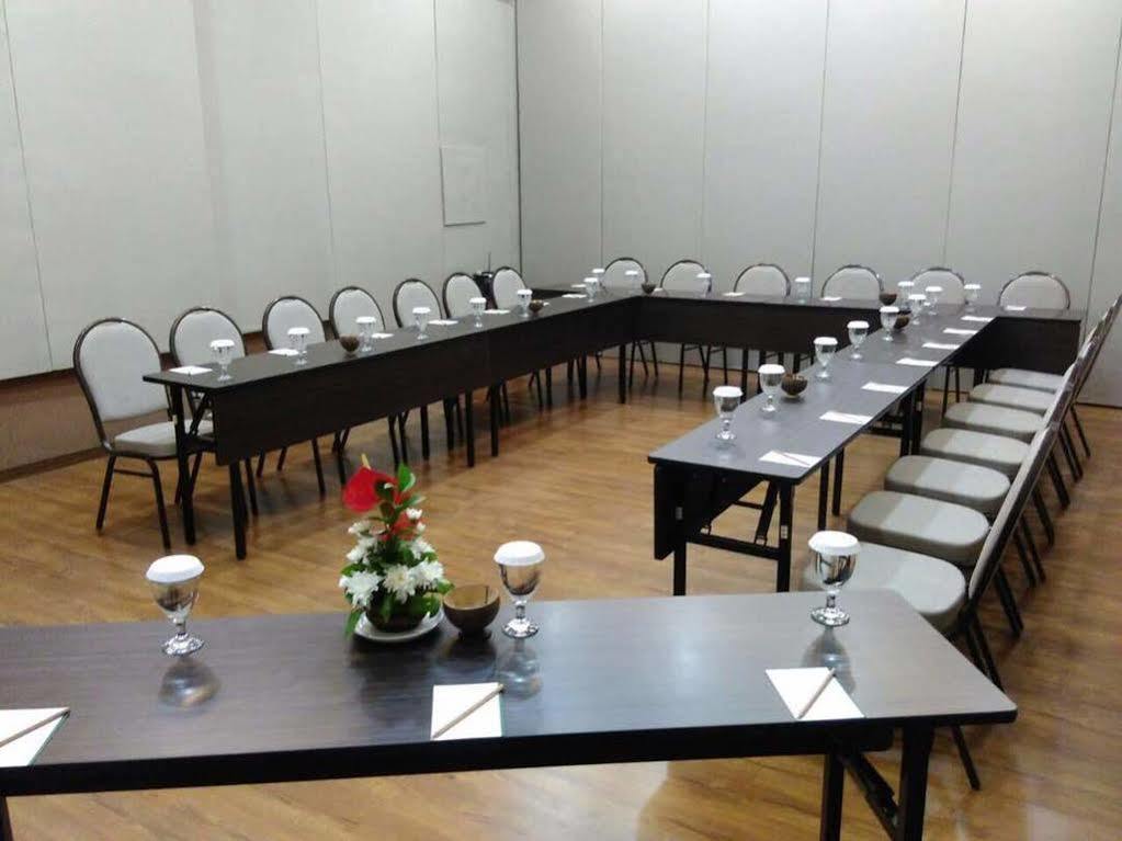 Villa Damar Boutique Hotel Bandung Eksteriør bilde